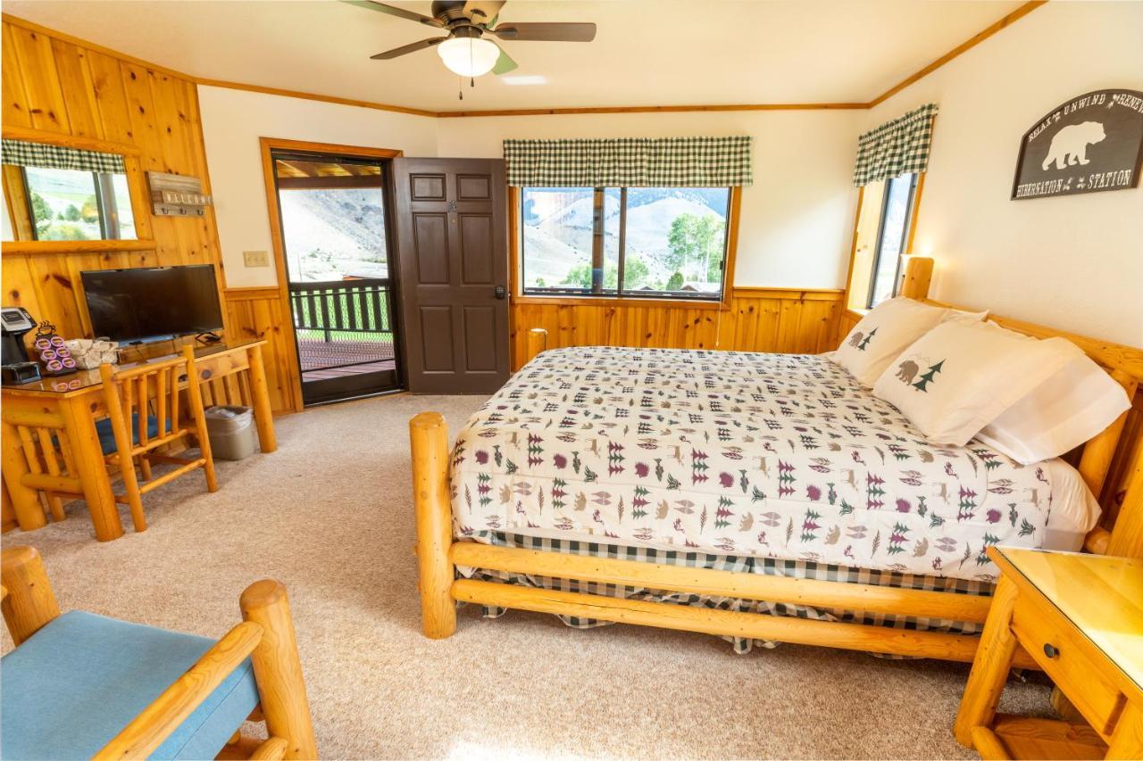 Twin Peaks Guest Ranch Villa Salmon Exterior photo
